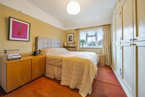 10 Ardmore Avenue, Guildford, GU2 9NJ
