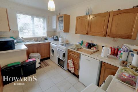 2 bedroom semi-detached house for sale, Wainford Close, Beccles