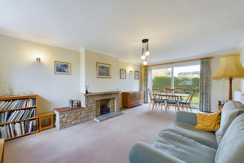 4 Bramber Close, Horsham, RH12 4LY