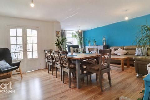 57 Beckingham, Orton Goldhay, Peterborough, PE2 5TL