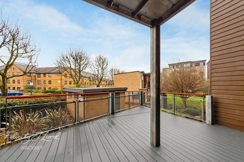 1 bedroom flat for sale, Fenland House, Harry Zeital Way, Clapton, E5