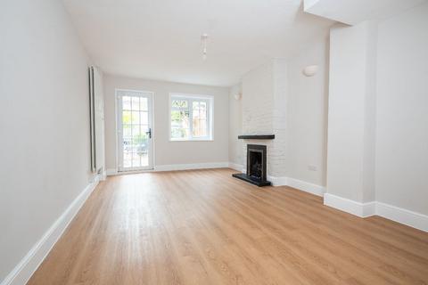 undefined, Parrs Place, Hampton