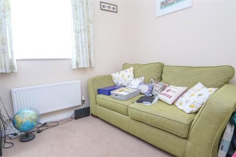 32 Baldwin Drive, Okehampton, EX20 1UH