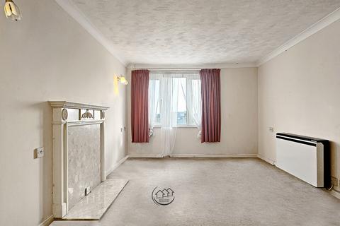 1 bedroom retirement property for sale, Turners Hill, Waltham Cross EN8