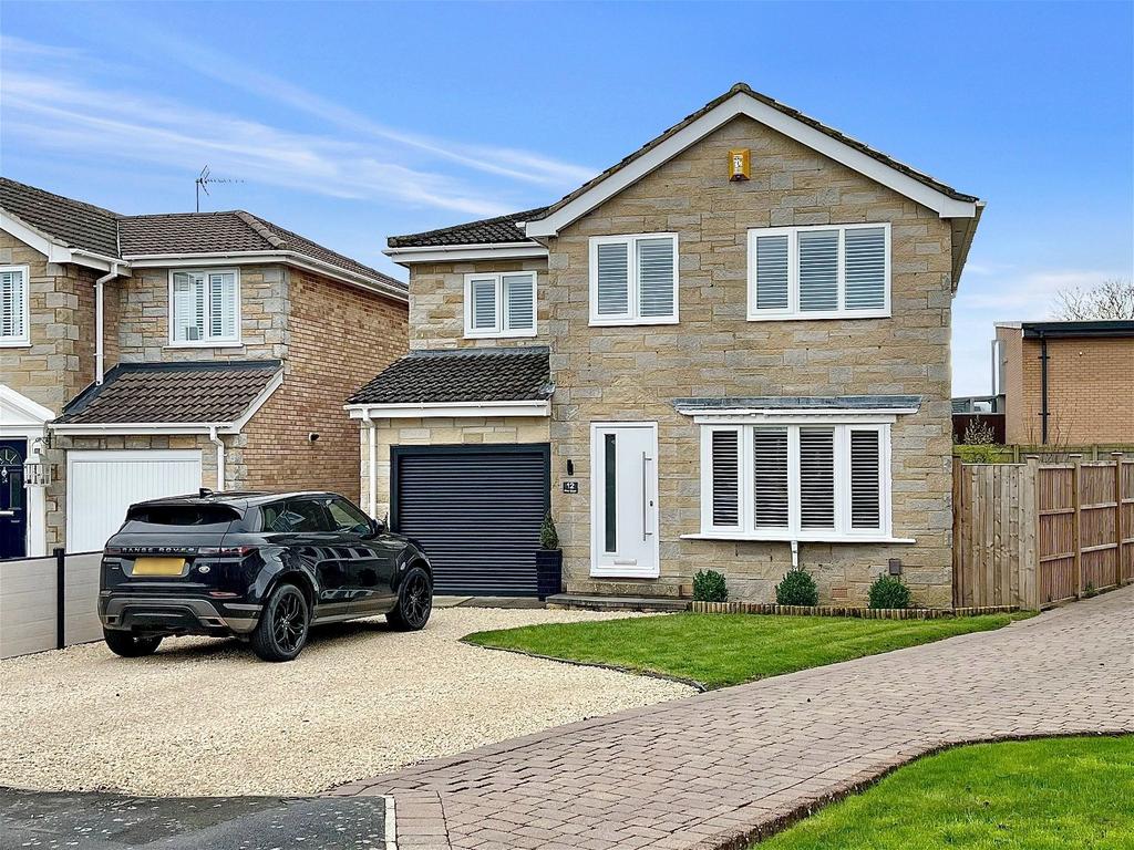 Pine Close, Wetherby, LS22 4 bed detached house for sale £475,000