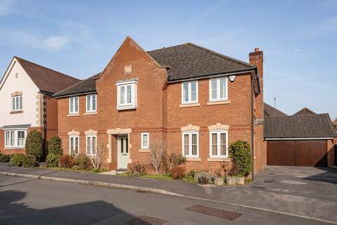5 bedroom detached house for sale, Monarch Drive, Shinfield, Reading