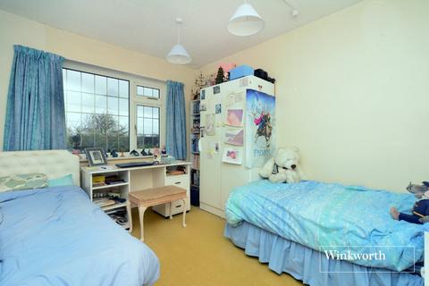 10 Ranmore Road, Cheam, Sutton, SM2 7LT