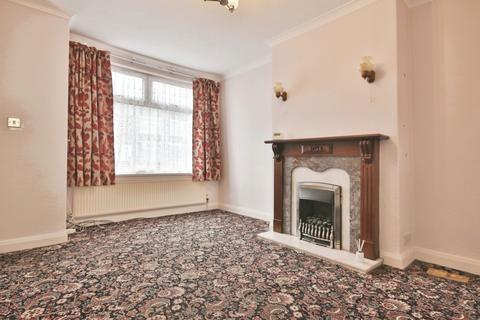 10 Wharfedale Avenue, Hull, HU9 3UD