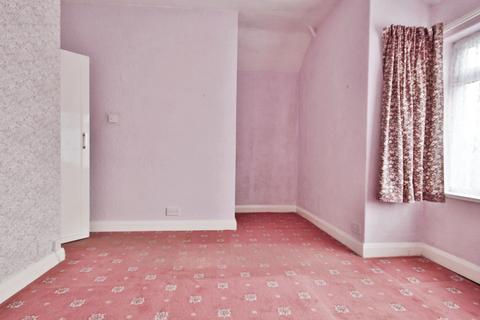 10 Wharfedale Avenue, Hull, HU9 3UD