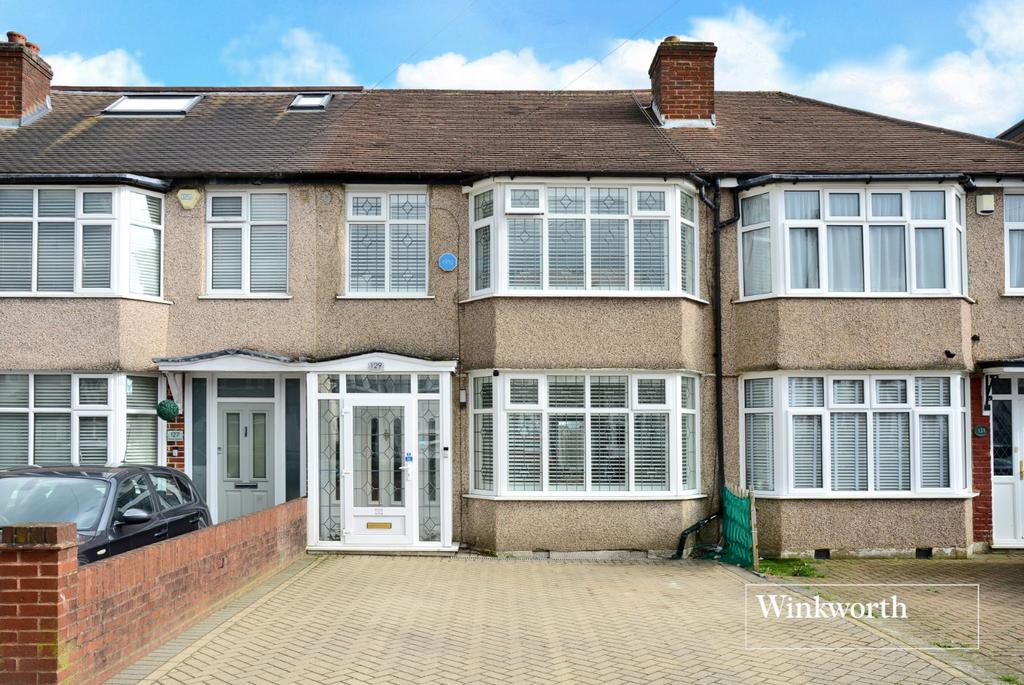 Henley Avenue, Cheam, Sutton, SM3 3 bed terraced house for sale £595,000