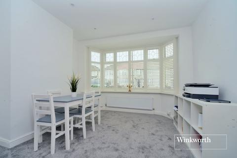 129 Henley Avenue, Sutton, SM3 9SD