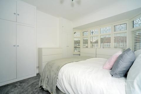 129 Henley Avenue, Sutton, SM3 9SD