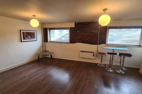 2 bedroom apartment to rent, Upper Blakeridge Lane, Batley, West Yorkshire, WF17