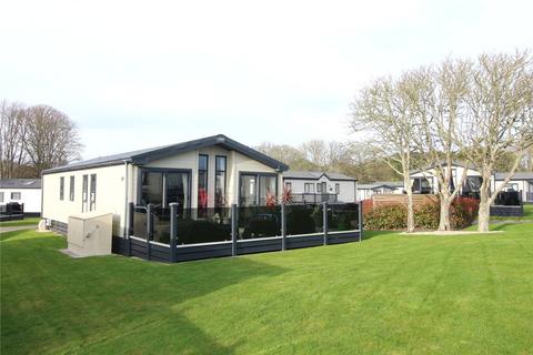 3 bedroom park home for sale, Highcliffe Meadow, Hoburne Naish, Barton On Sea, Hampshire, BH25