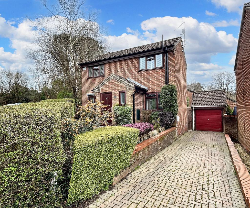 Malvern Drive, Dibden Purlieu, SO45 3 bed detached house for sale £