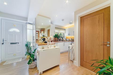 undefined, 137 Dennett Road, Croydon CR0