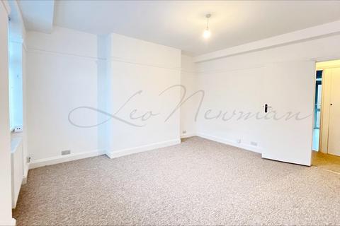 2 bedroom flat to rent, Great Ormond Street, Bloomsbury, WC1N