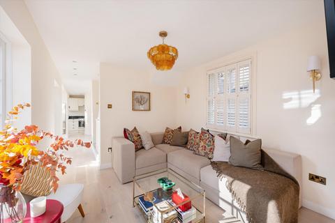 2 bedroom end of terrace house for sale, Hollyberry Lane, London, NW3