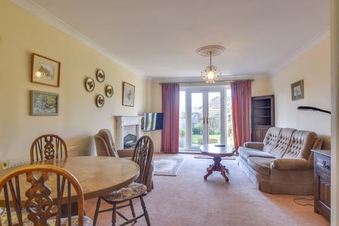 3 bedroom terraced house for sale, The Goldings, Leaden Roding