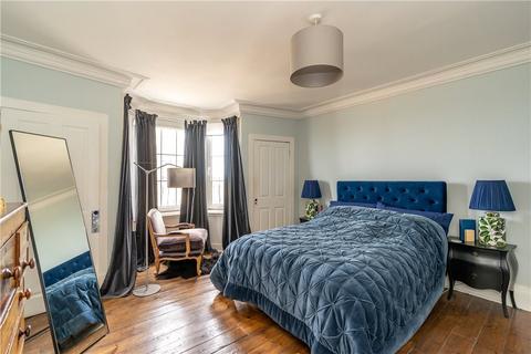 1/3 Pilrig Place, Edinburgh, EH6 5AG