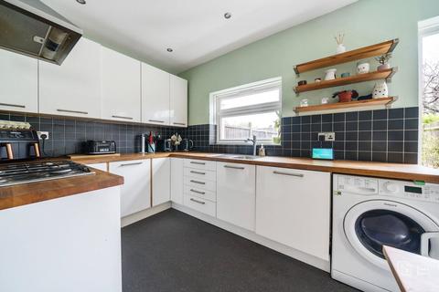 104 Blandford Road, Beckenham, BR3 4NQ