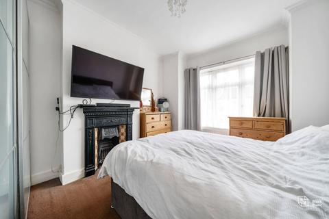 104 Blandford Road, Beckenham, BR3 4NQ