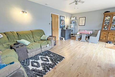 19 Cherry Gardens, Trowbridge, BA14 7AU