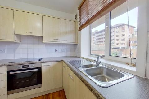 2 bedroom flat to rent - Mingarry Street, Glasgow, G20