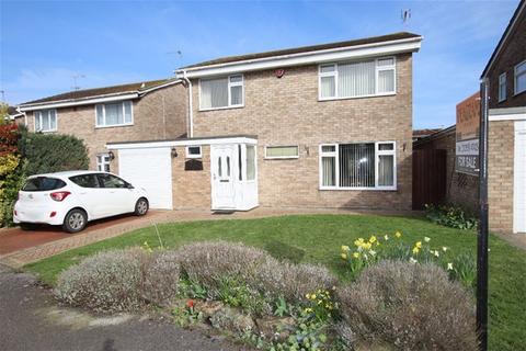 4 bedroom detached house for sale, Reed Close, Clacton on Sea