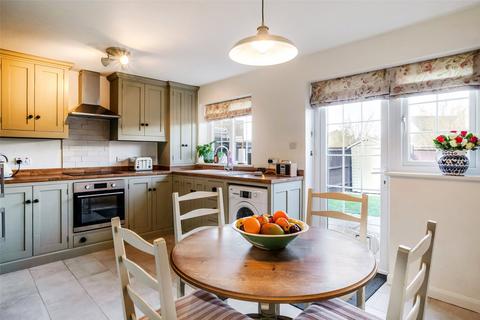 44 Averill Close, Broadway, WR12 7RA
