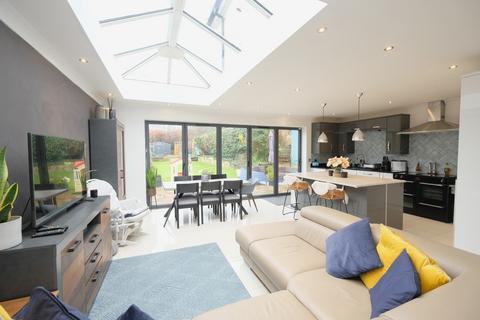 33 Sandhurst Road, Orpington, BR6 9HN