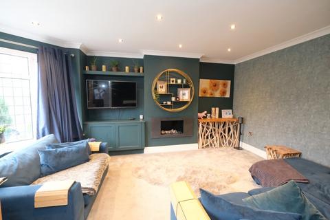 33 Sandhurst Road, Orpington, BR6 9HN