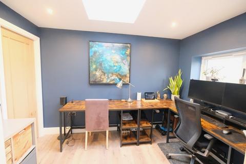 33 Sandhurst Road, Orpington, BR6 9HN