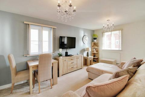 2 bedroom property for sale, Truscott Avenue, Redhouse, Swindon