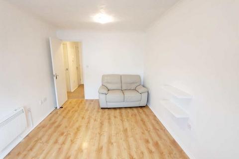 1 bedroom apartment to rent - Pickfords Gardens, Slough