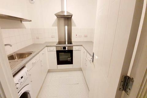 1 bedroom apartment to rent, Pickfords Gardens, Slough