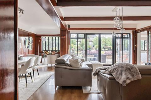 36 The Drive, Wallington, SM6 9NF