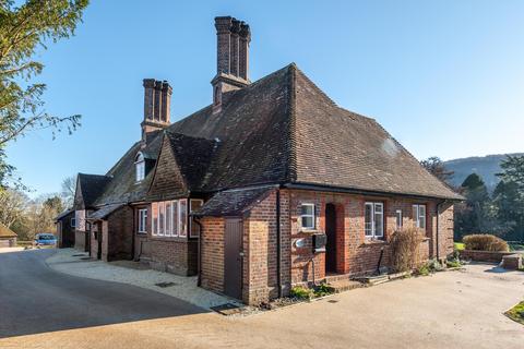 2 bedroom bungalow for sale, Graffham, Petworth, West Sussex, GU28