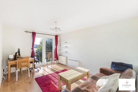 1 bedroom apartment to rent, Ferguson Close, London E14