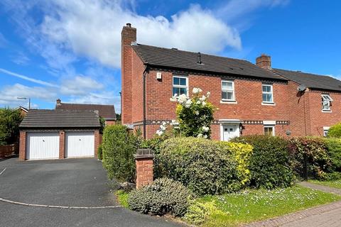 4 bedroom detached house for sale, Farjeon Close, Ledbury