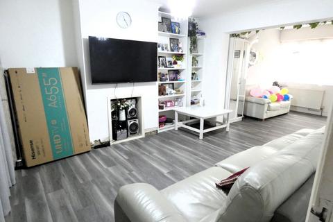 284 Bedfont Lane, Feltham, TW14 9NU