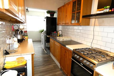 284 Bedfont Lane, Feltham, TW14 9NU