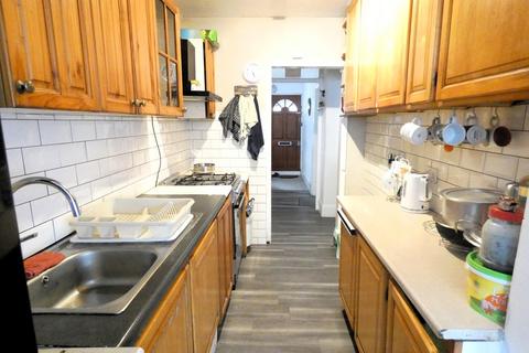 284 Bedfont Lane, Feltham, TW14 9NU