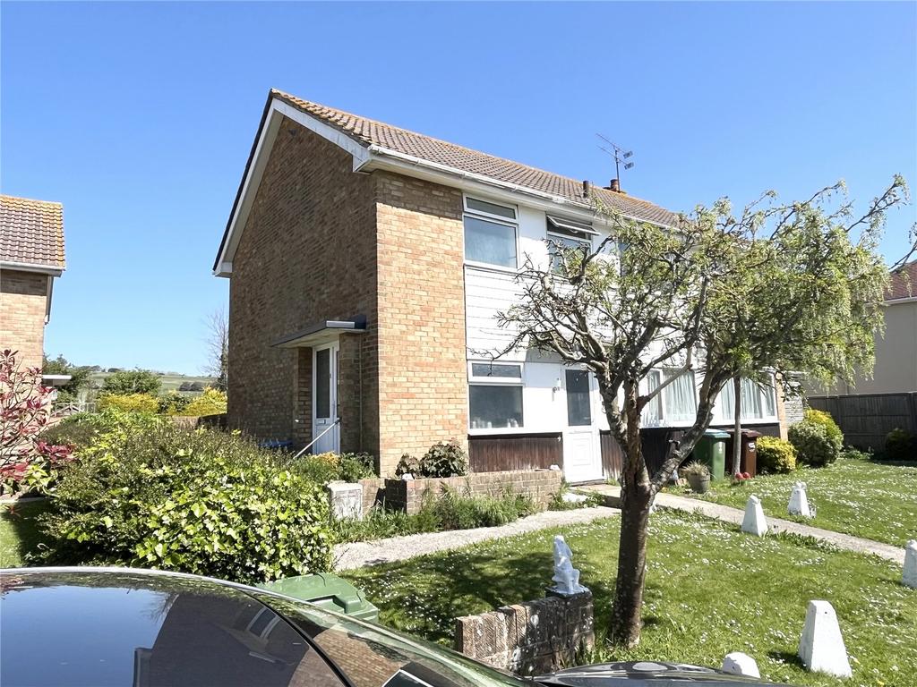 Highdown Close, Ferring, Worthing, West Sussex, BN12 2 bed