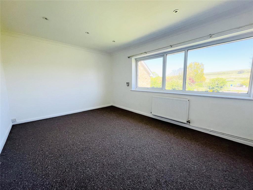 Highdown Close, Ferring, Worthing, West Sussex, BN12 2 bed