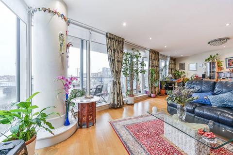 3 bedroom flat for sale - Baltimore House, Battersea Reach, Wandsworth, London, SW18