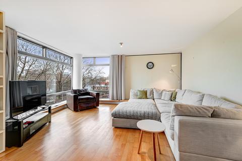 3 bedroom flat for sale, Parliament View Apartments, 1 Albert Embankment, London, SE1