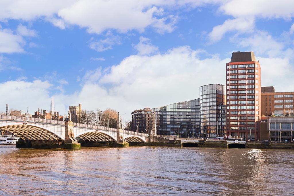 View Of Thames