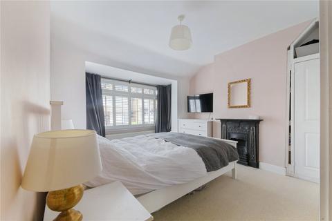 103 Wallace Crescent, Carshalton, SM5 3SU