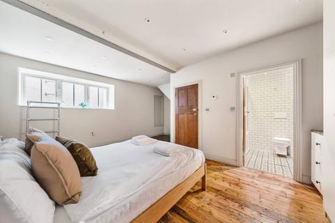 2 bedroom house to rent - Temple Street, Bethnal Green, London, E2